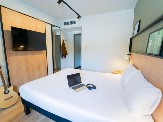Bedroom 8