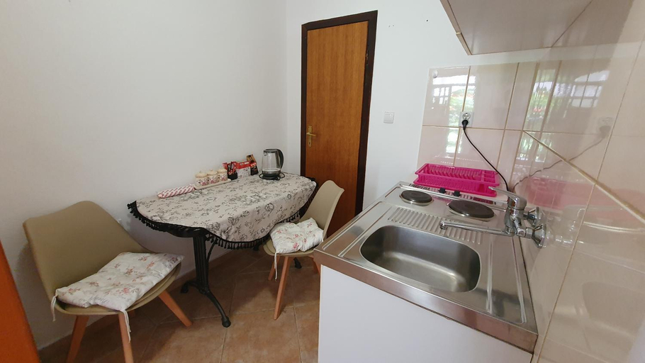 Others 5, Apartments Ognjenovic