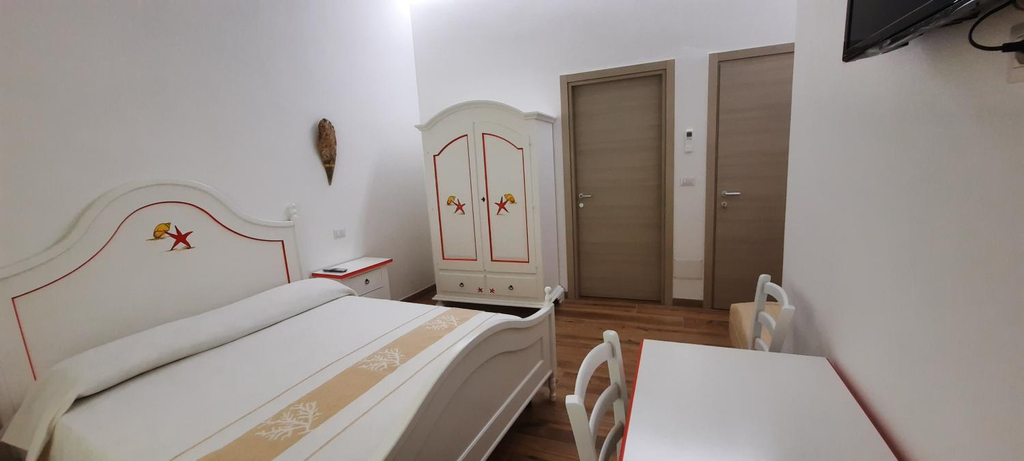 Others 4, B&B Le 4 Rose, Ogliastra