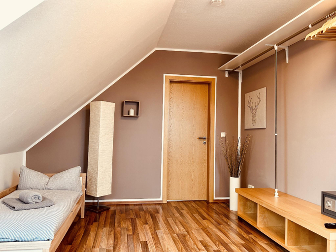 4, CASA REHSE Apartment Christa, Erfurt