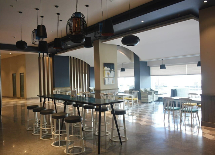 Food & Drinks 3, E Studios, Lucknow