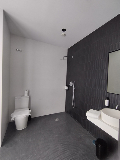 Bathroom 5, Sweet Sevilla Hostel, Sevilla