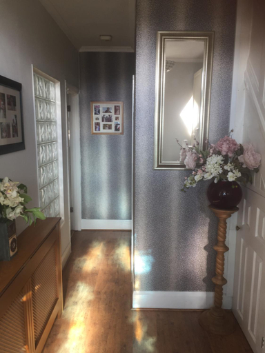 Public Area, Southend Airport Bed & Breakfast, Essex