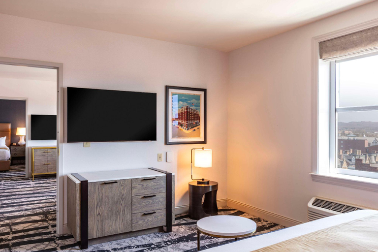 Bedroom 16