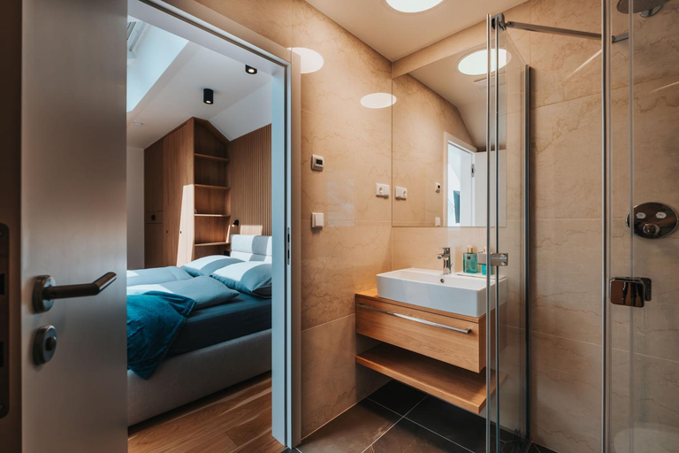 Bathroom 4, MOLO LIPNO RESIDENCE, Český Krumlov