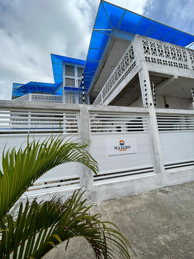 Exterior 5