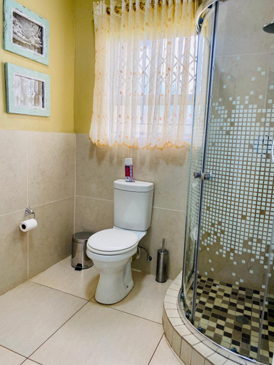 Bathroom 4, Mrhali Boutique Guest House, Nkangala