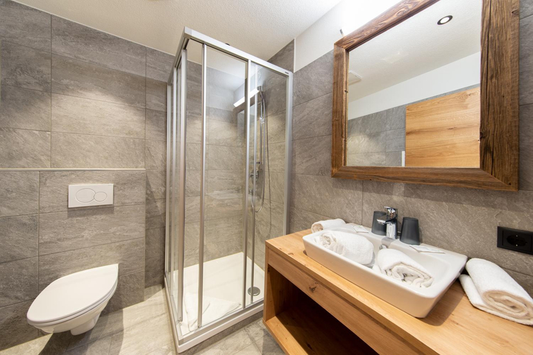 Bathroom 2, A CASA Brilliant, Imst