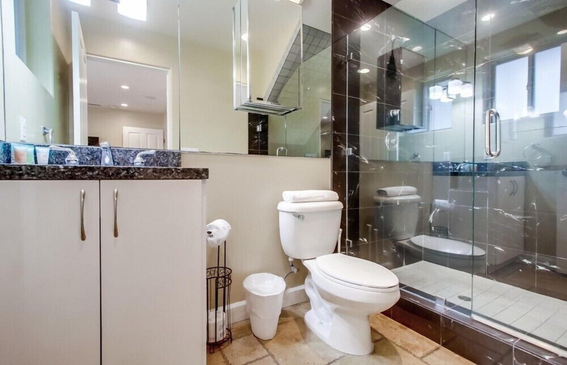 Bathroom 3, Ocean View Luxury 2, San Diego