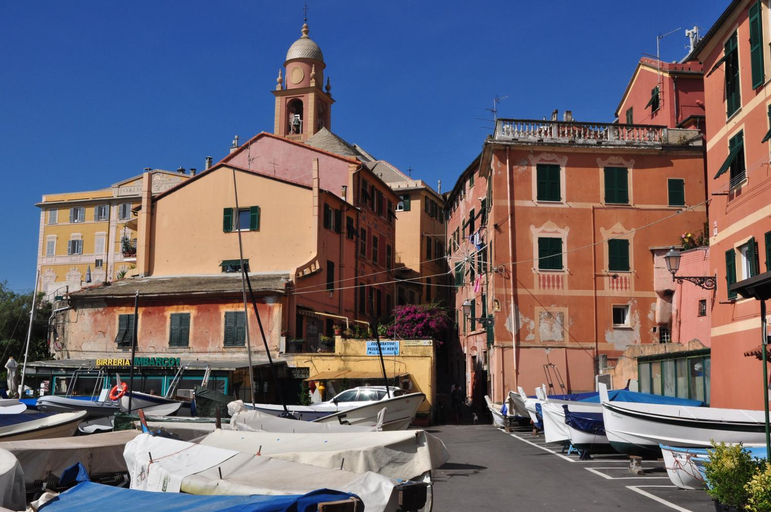 Savoia Apartments, Genova