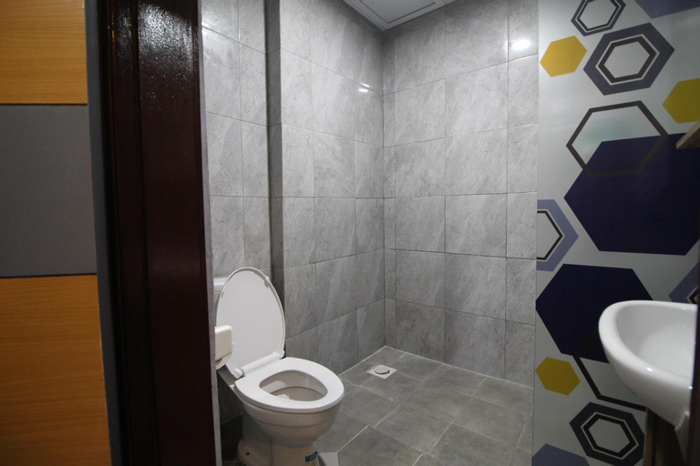 Bathroom 20