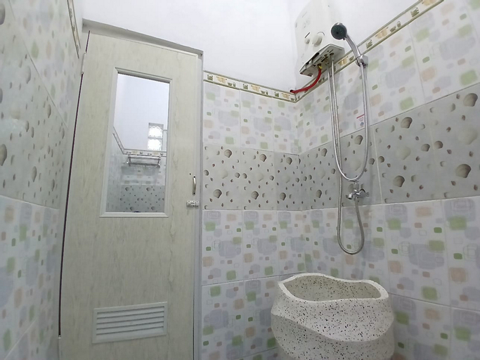 Bathroom 4
