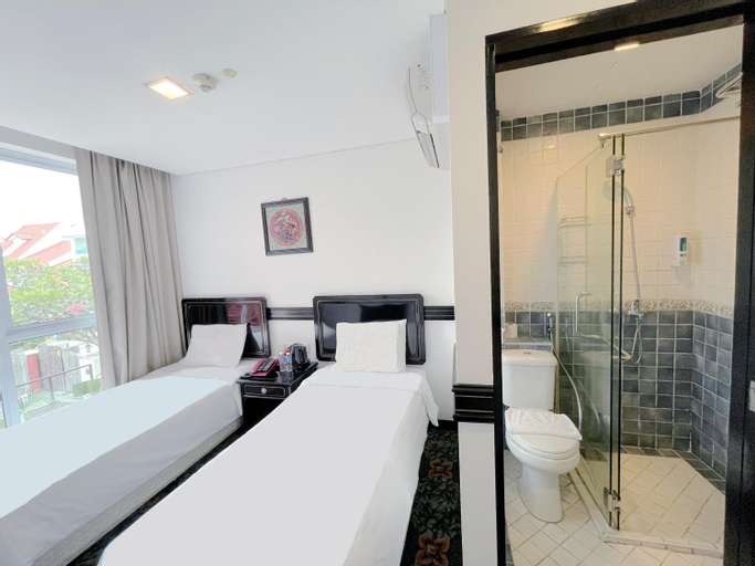 Bedroom 9