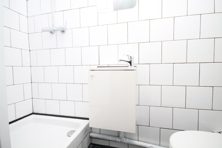 Others 2, 07 - Chambre proche Paris et Transports avec TV WIFI, Seine-Saint-Denis