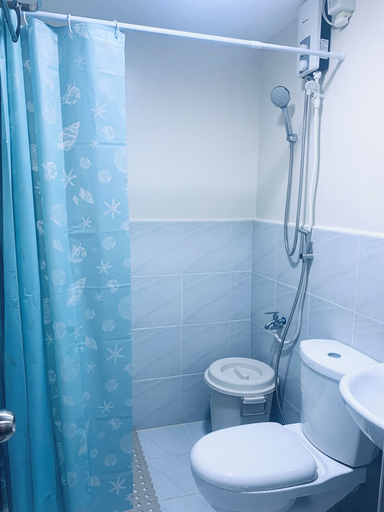 Bathroom, Quayside Condo, Lapu-Lapu City