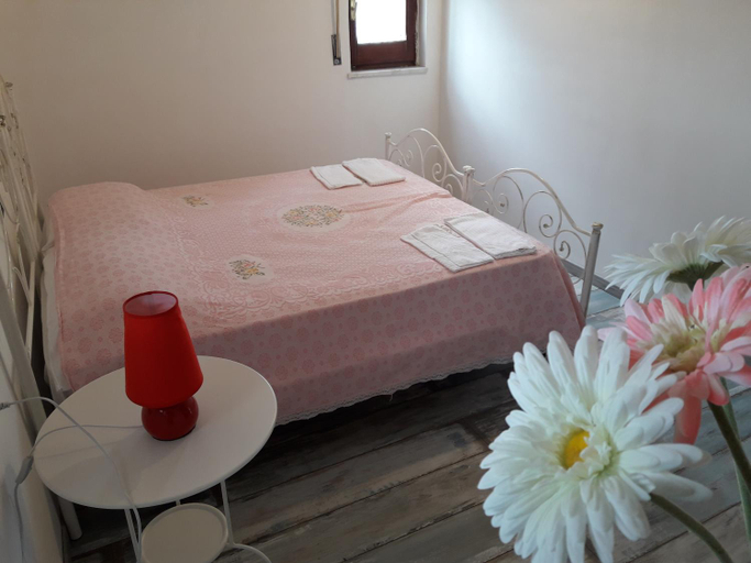 Bedroom 2, Villa Capitolo Holidays by maresolePUGLIA, Bari