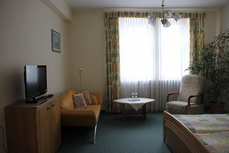 Bedroom 3, Hotel Gasthof Zum weissen Lamm, Wunsiedel im Fichtelgebirge