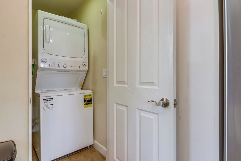 Bathroom 3, Ocean Breeze 1 & 2, San Diego