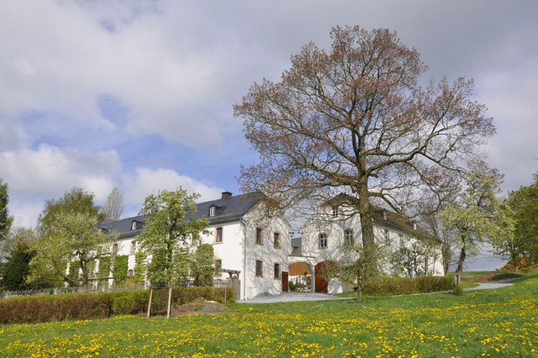 Others 2, Landhausgarten Bunzmann, Hof
