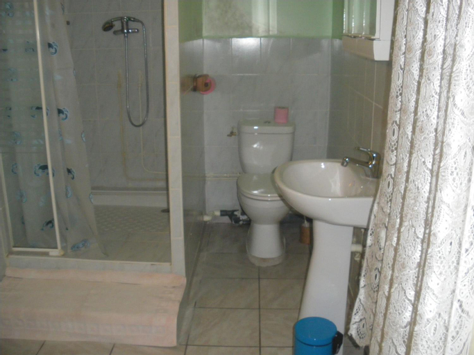 Bathroom 1
