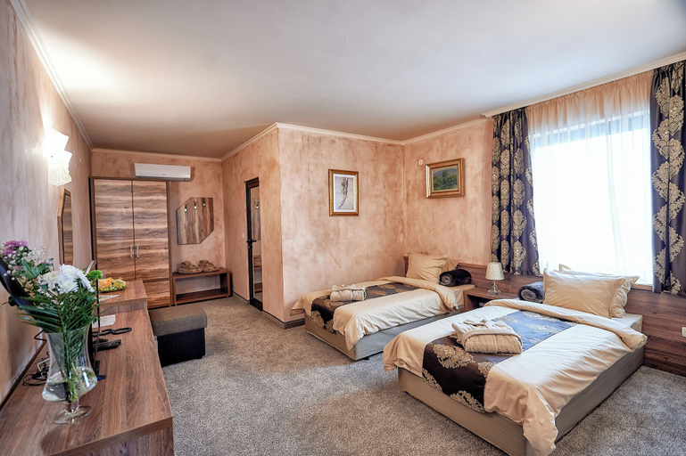 Bedroom 5, Platinum Image Hotel, Elin Pelin
