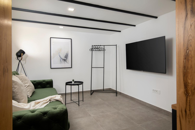 Others 3, K-apartments, Pula