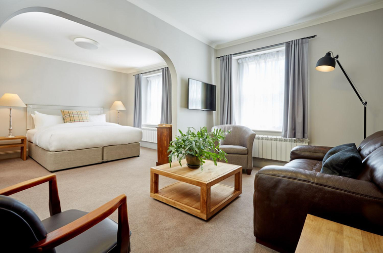 Bedroom 2, Abergavenny Hotel, Monmouthshire