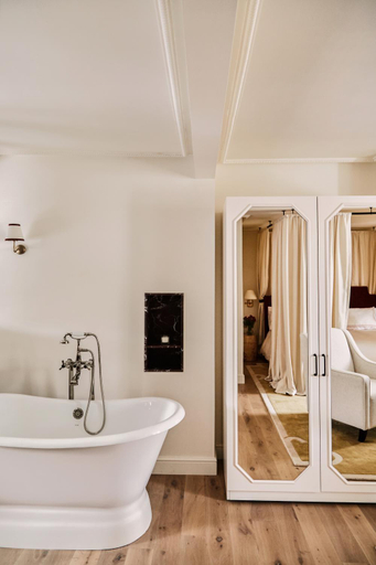 Bathroom 3, Magda Boutique Rooms, London