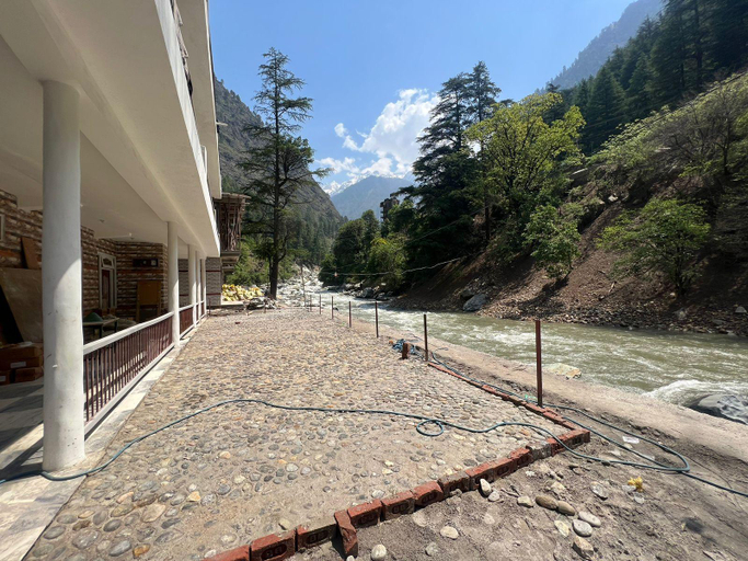 Others 5, The Trippy Tribe Kasol, Kullu