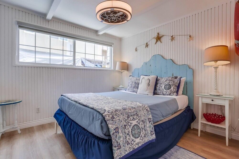 Bedroom 2, Rockaway Cottage, San Diego