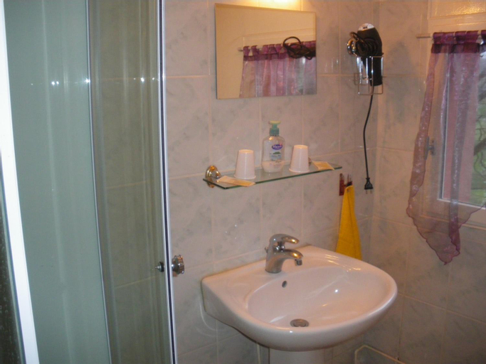 Bathroom 5