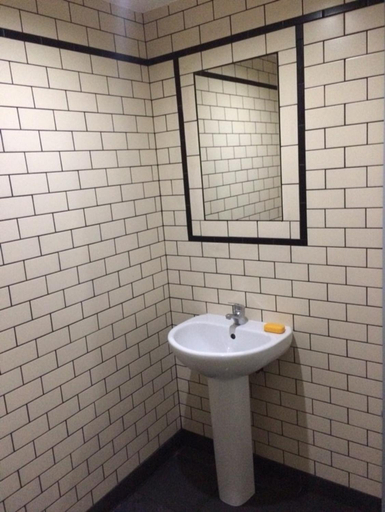 Bathroom 4, The Liverpool Pod, Sefton