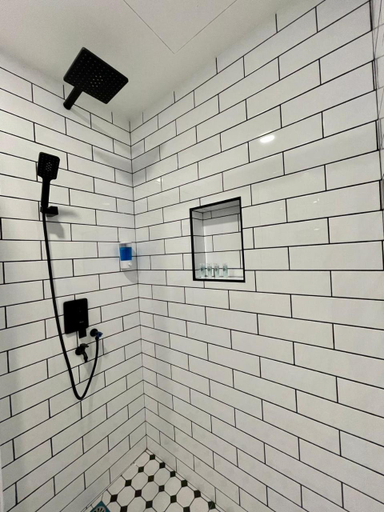 Bathroom 4