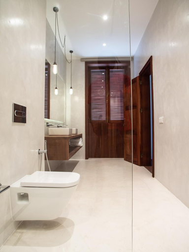 Bathroom, Casa da Djedja