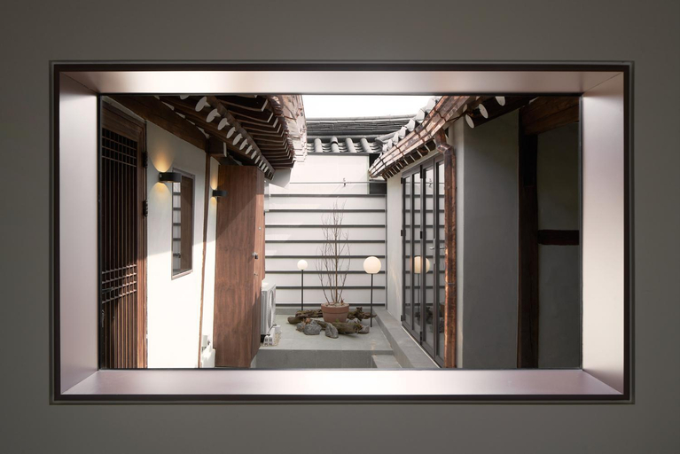 Others 3, Luxury Hanok Stay Elegance, Jongno