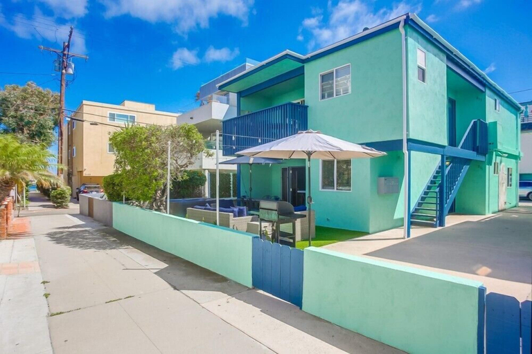 Exterior & Views 2, Manhattan Shores 2, San Diego