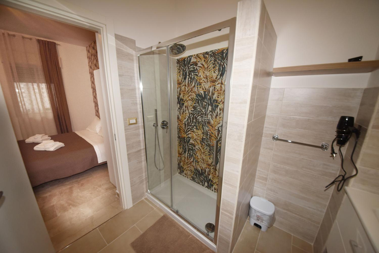 Others 3, Maralbe Guest House, Messina