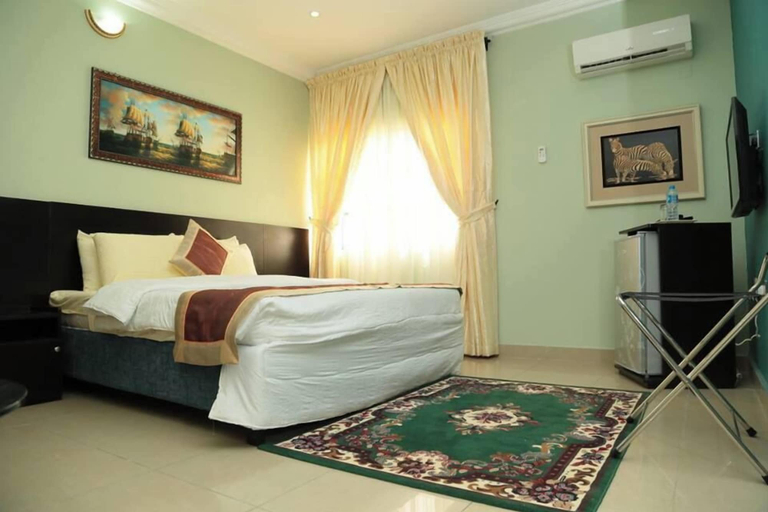 Bedroom 2, Conference Hotel and Suites, Shagamu