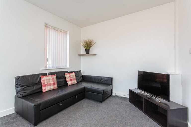 Others 5, Cherry Property - Mulberry Suite, Blackpool