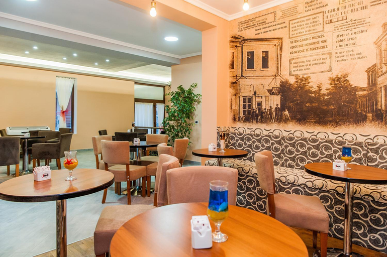 Others 4, KorcaSmileHotel, Korçës
