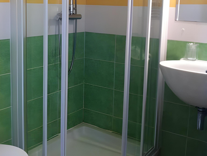 Bathroom 3, Miracolo di Mare Retro, Piran