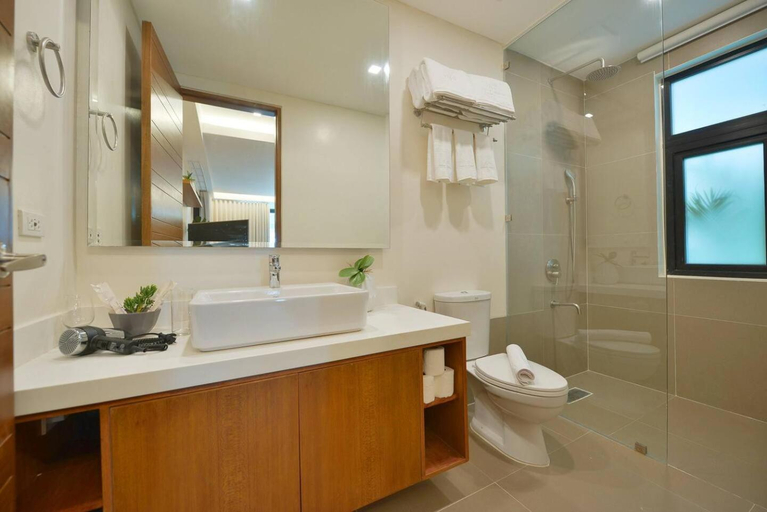 Bathroom 5, The Apartments at El Nido, El Nido