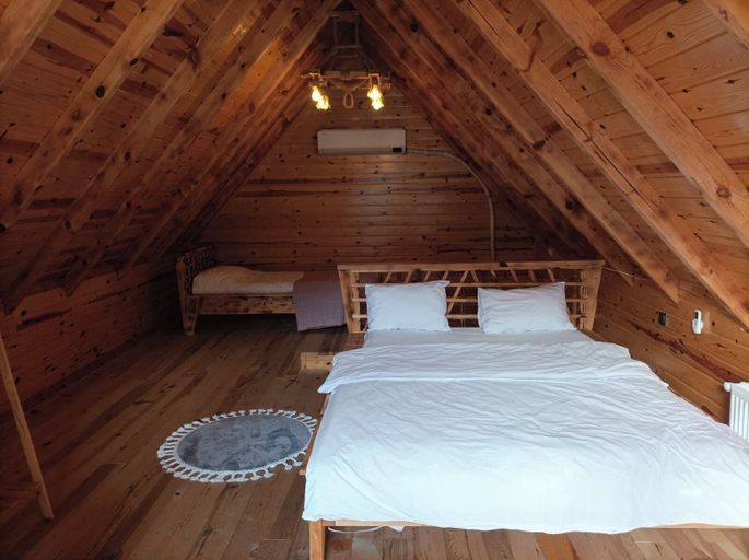 Bedroom 2, Hürvadi Bungalow, Ardeşen
