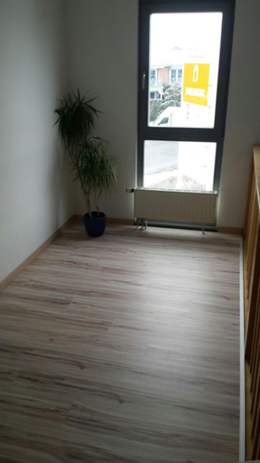Others 2, Apartmenthaus Zwenkau, Leipzig