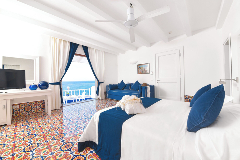 Bedroom 2, Hotel Casa Celestino, Napoli