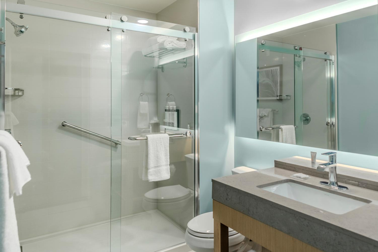 Bathroom 5, Hyatt Place St. Augustine/Vilano Beach, Saint Johns