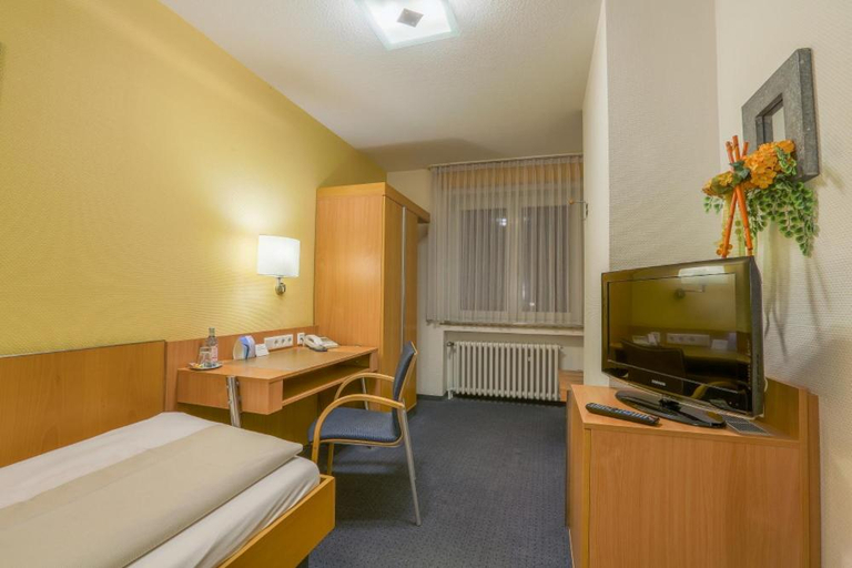 Others 5, Gastehaus Janzen, Herford