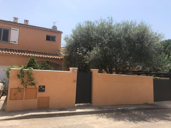 3, Jolie Villa, Piscine, 10min centre ville, WIFI, Hérault