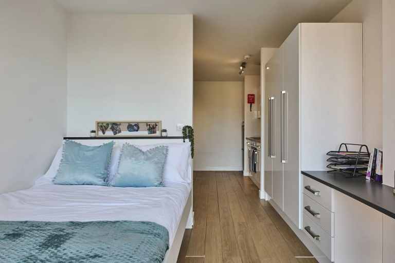 Bedroom 2, Upperton Road Studios in Leicester, Leicester
