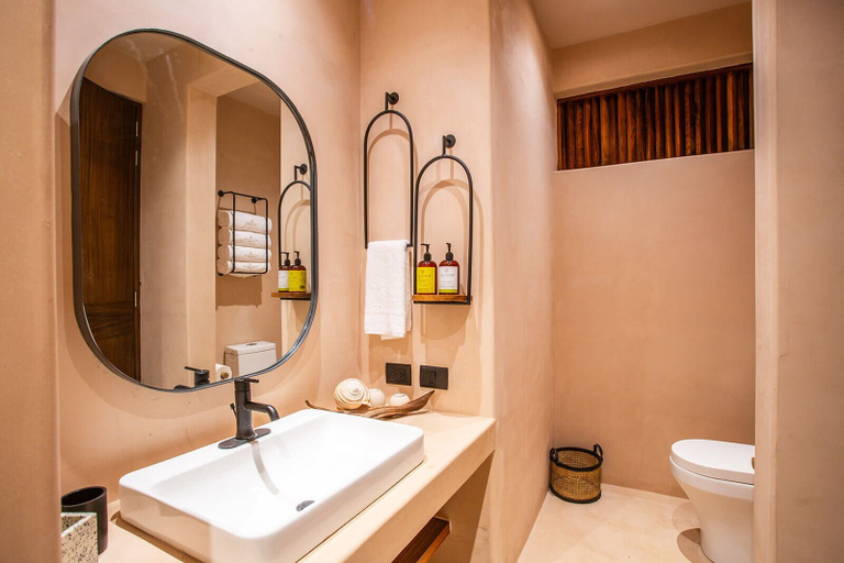Bathroom, Marakame San Pancho, Compostela